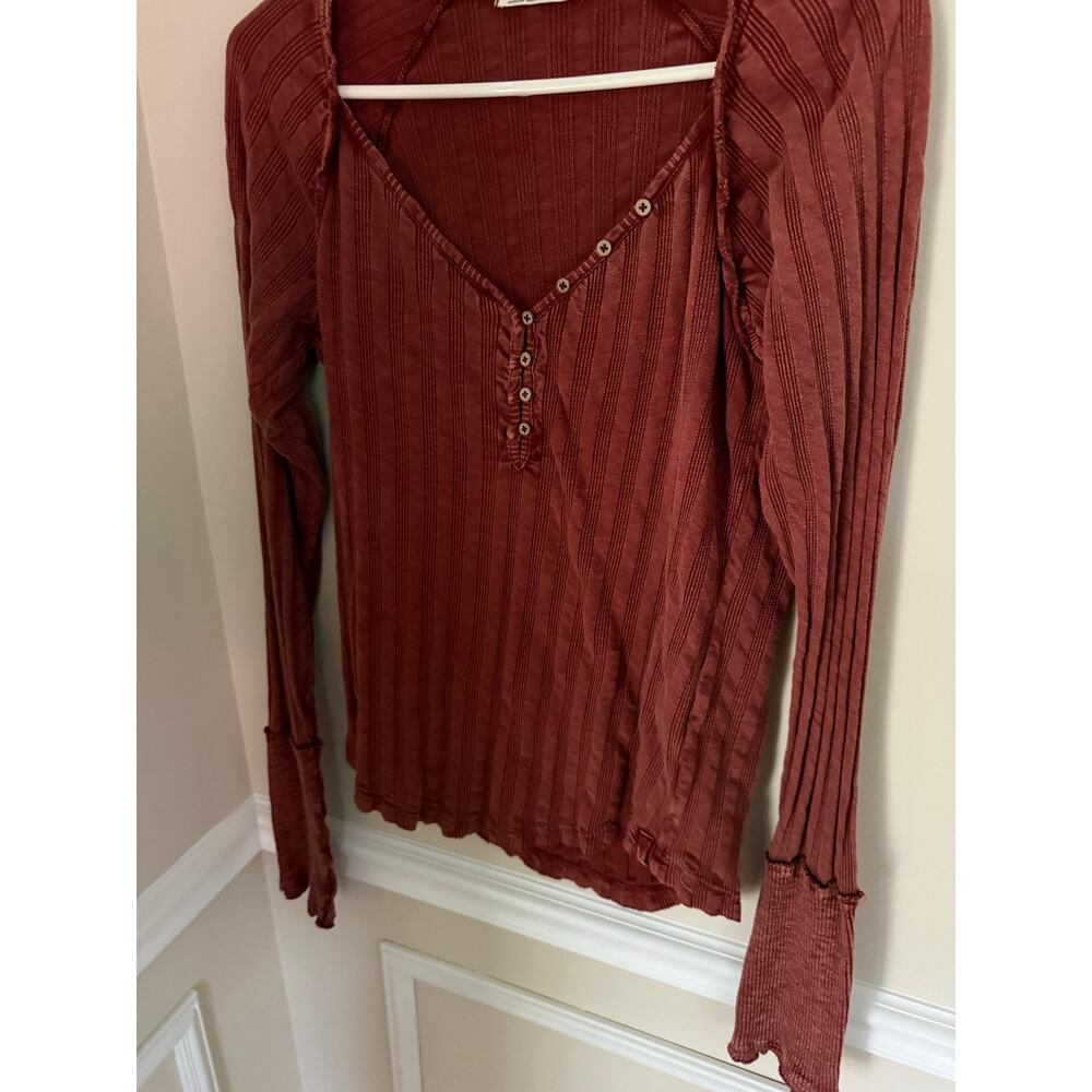 Free People Wild Hearts Long Sleeve Ribbed Henley Boho Top Preppy Going Out- M - Picture 5 of 9